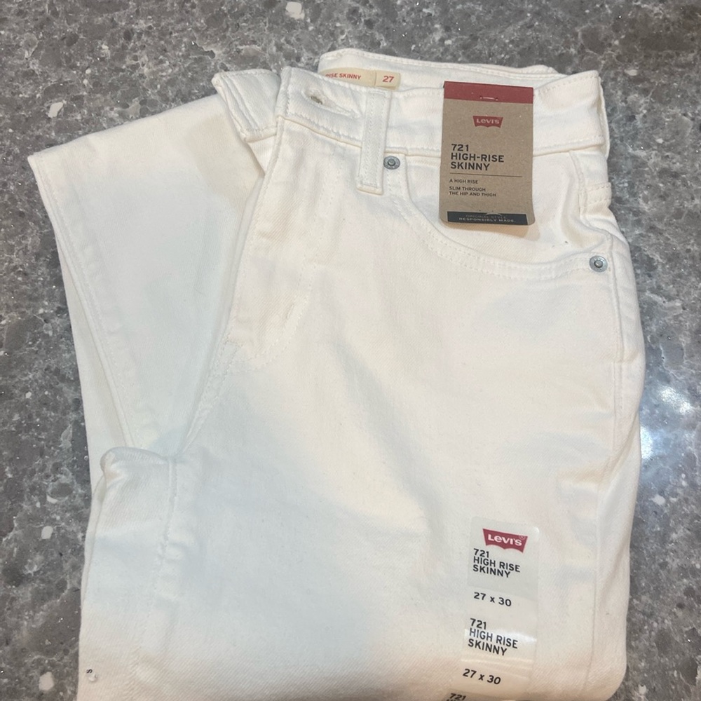 Levis size 27 new
